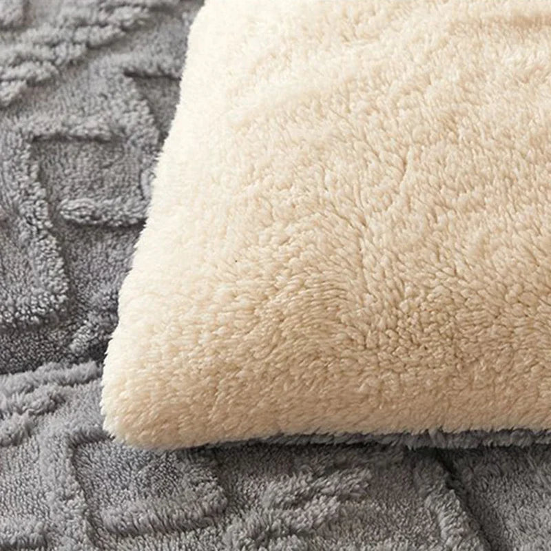 Super Thick Weighted Winter Blanket for Bed Faux Lamb