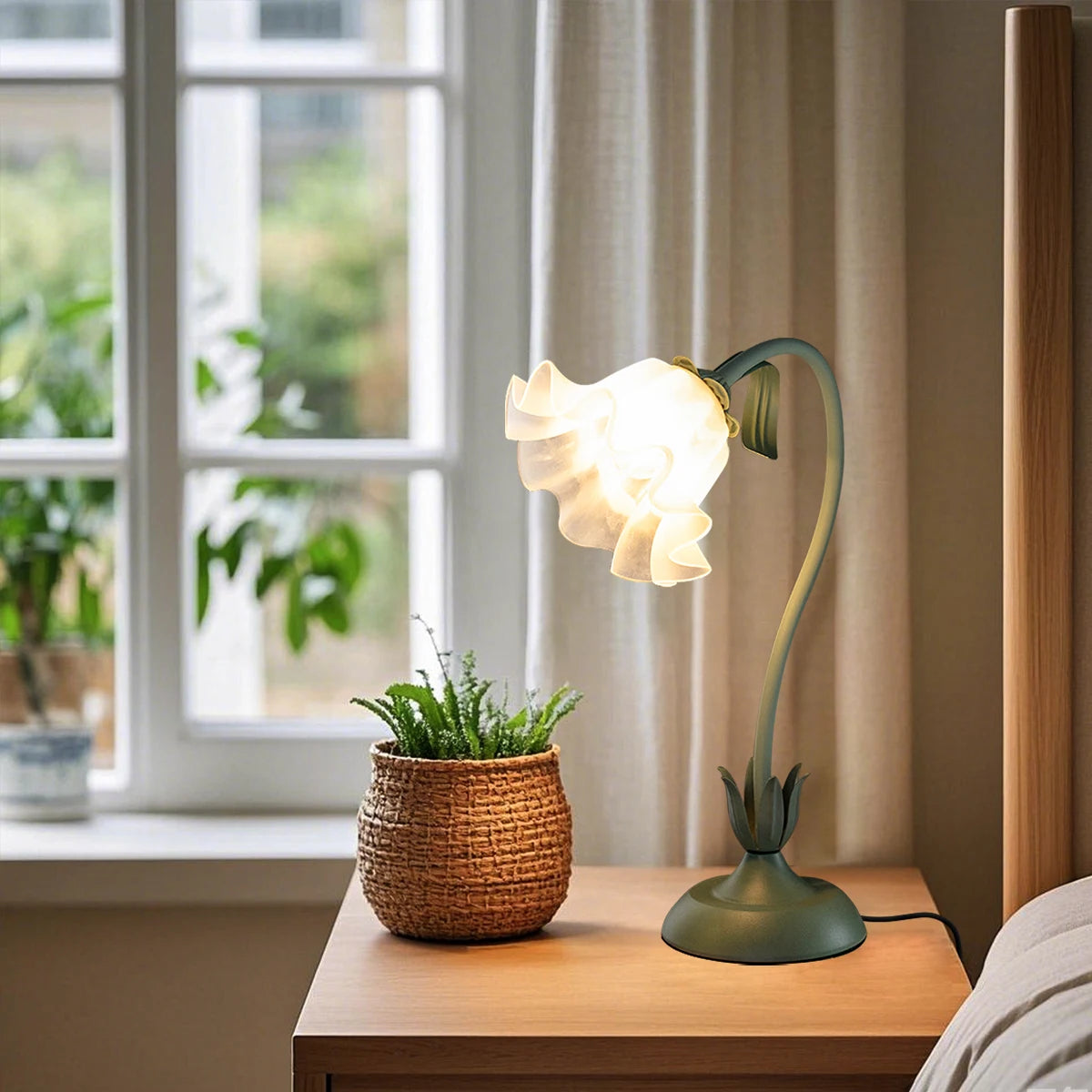 Vintage bedside lamp, flower lamp,